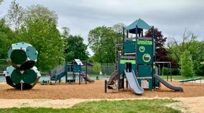 Glen Ellyn Park District creates first playground made of recycled ocean waste