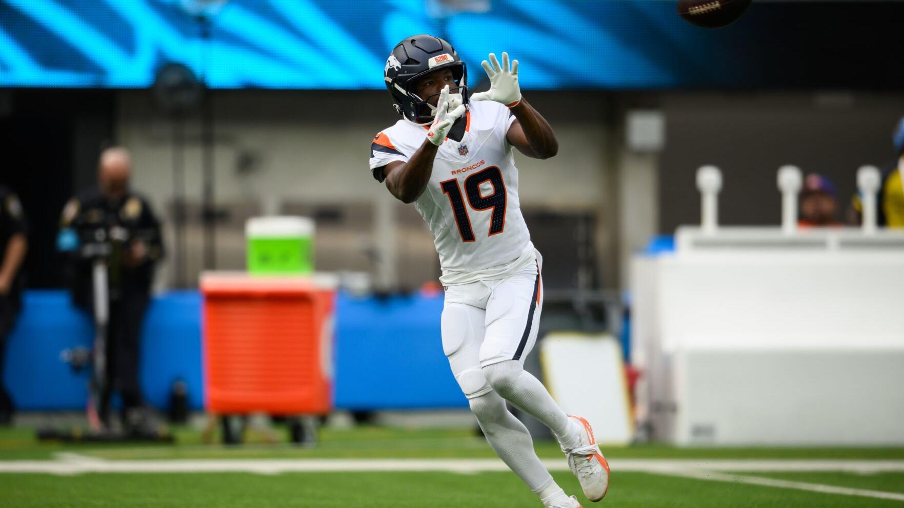 Broncos Chargers Football