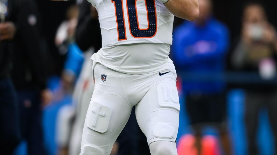 Broncos Chargers Football