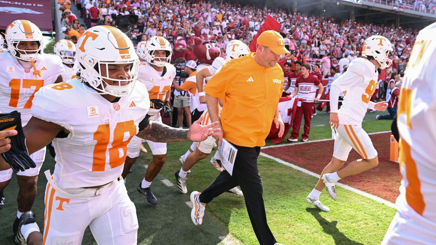 Tennessee Arkansas Football