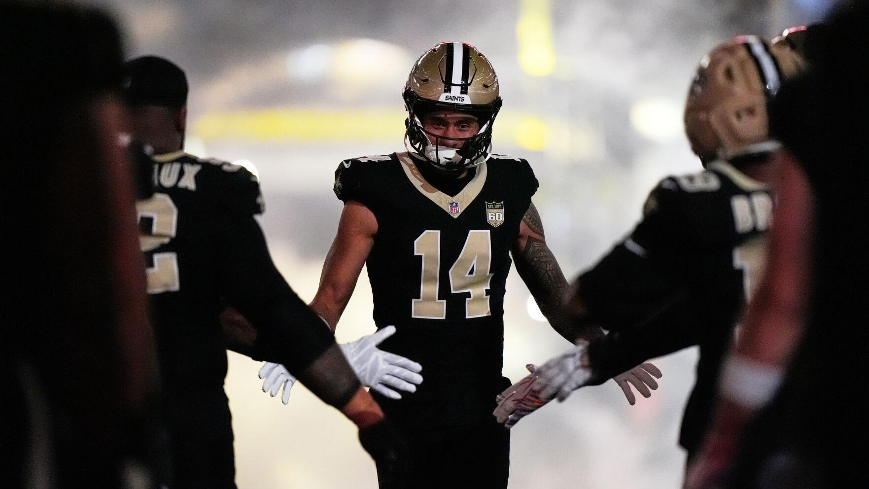Vikings Saints Football