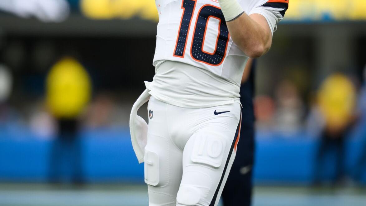 Broncos Chargers Football