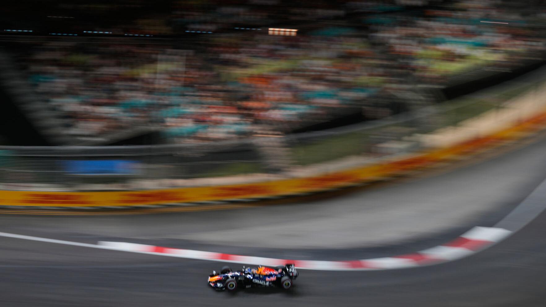 Singapore F1 GP Auto Racing