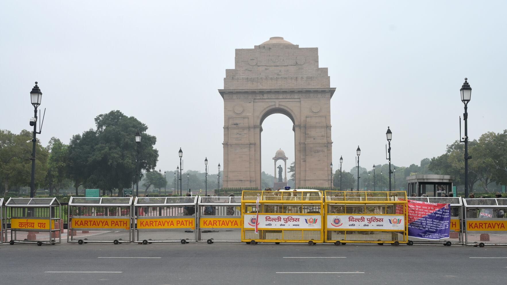 India Cockroach Protest