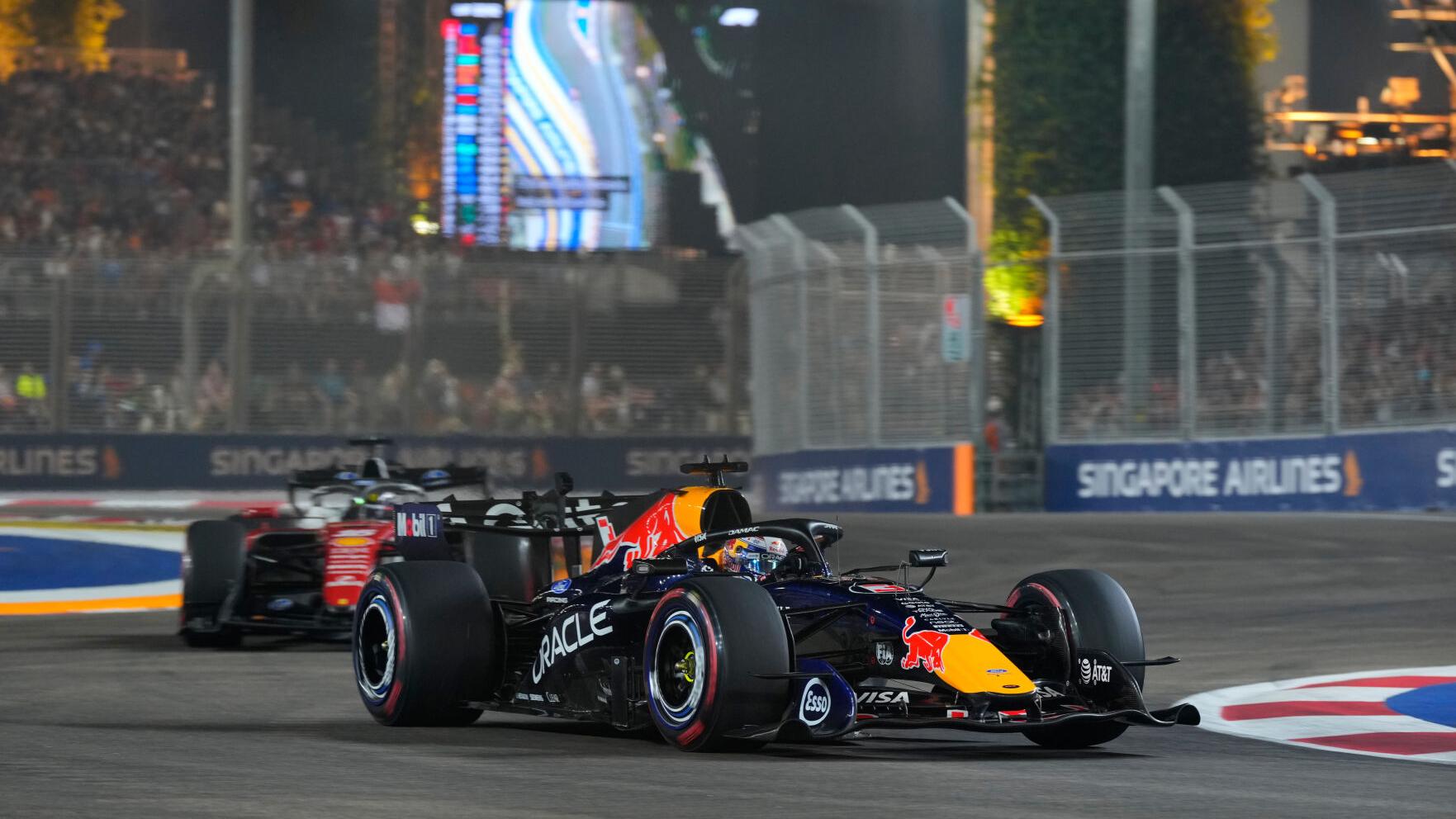 Singapore F1 GP Auto Racing