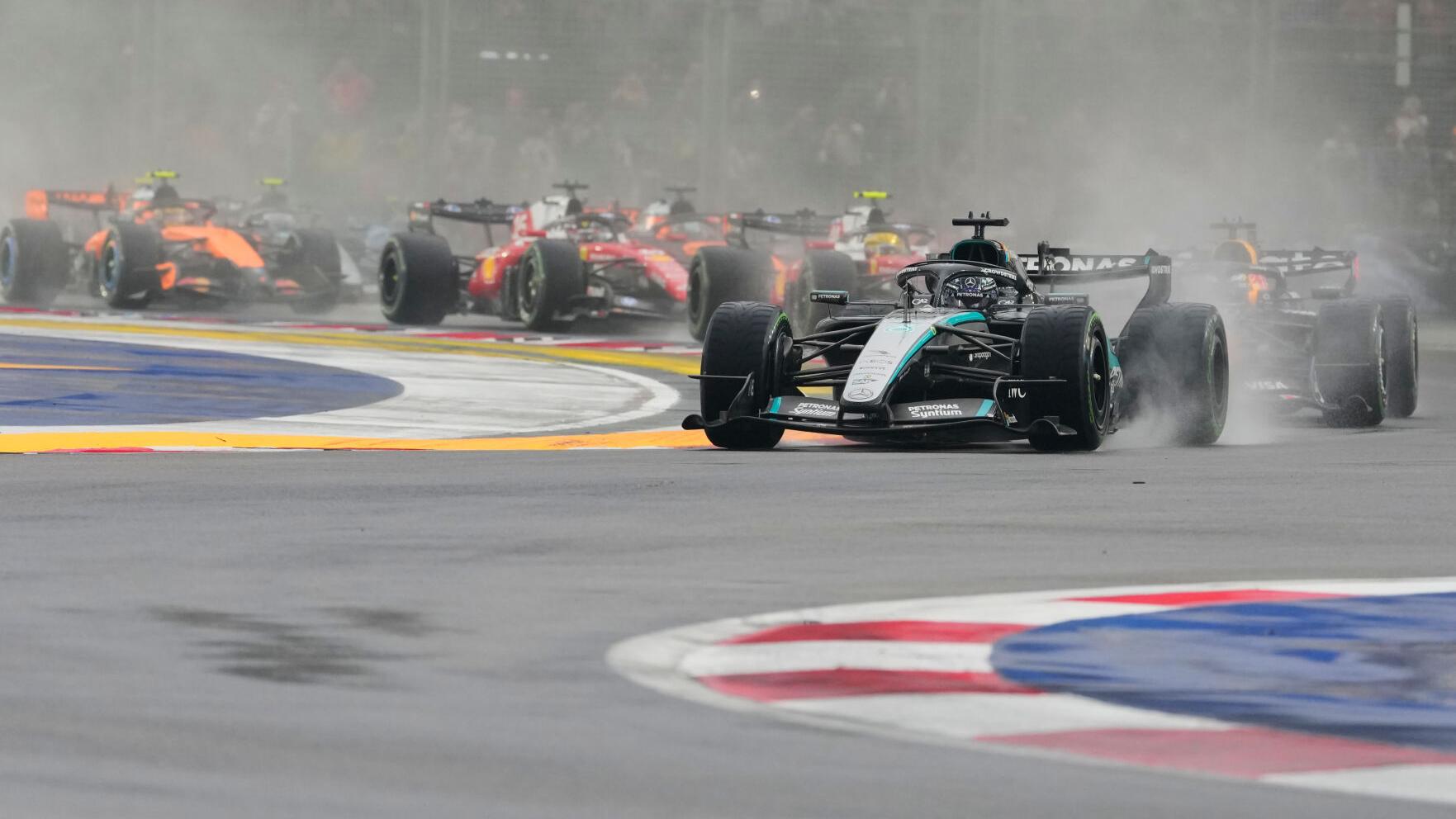 Singapore F1 GP Auto Racing