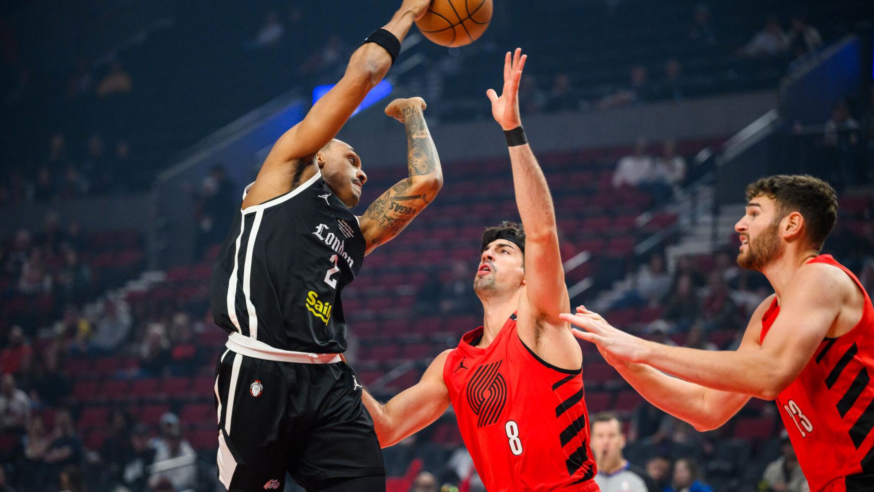 Lions Trail Blazers Basketball