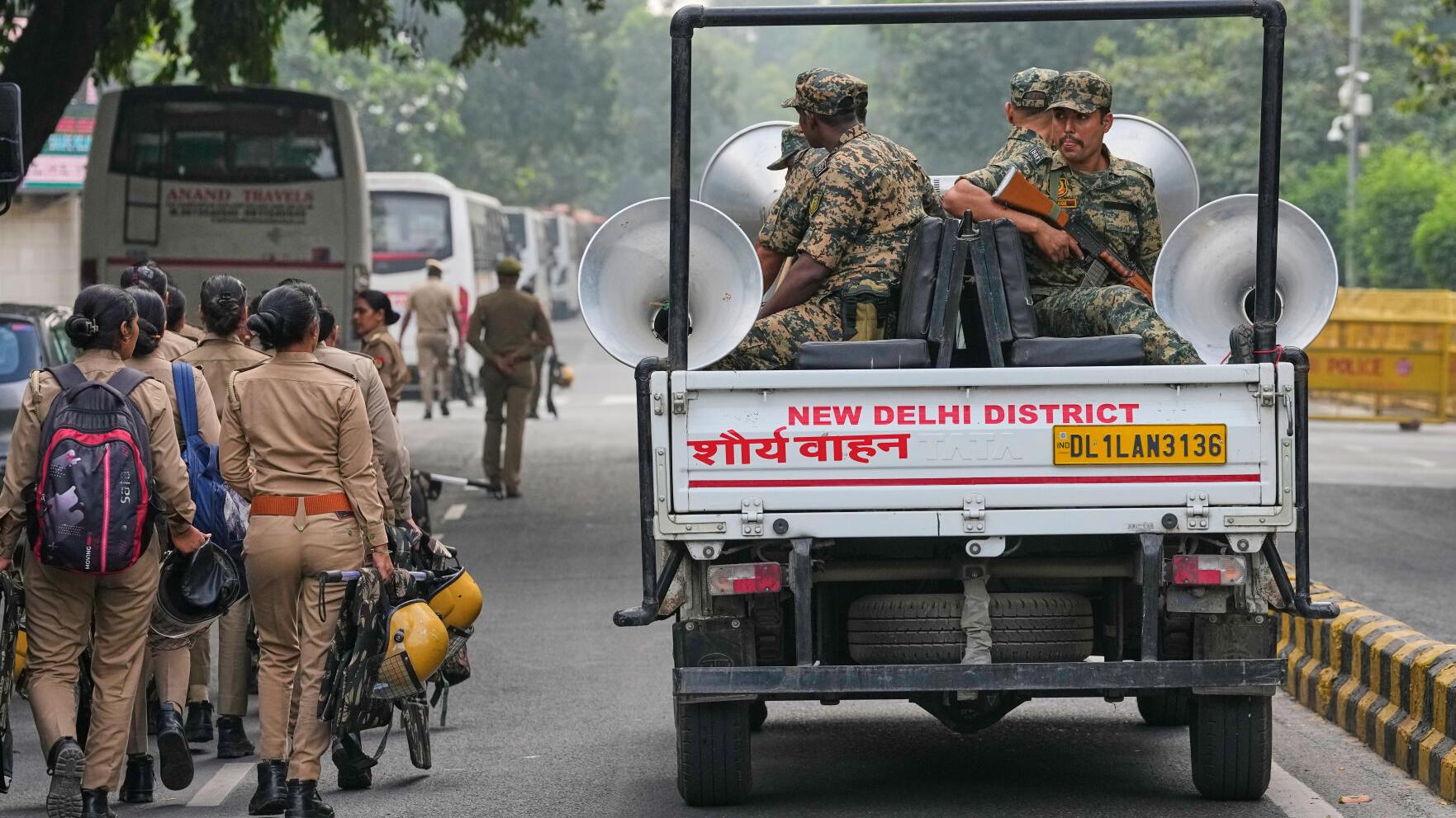 India Cockroach Protest