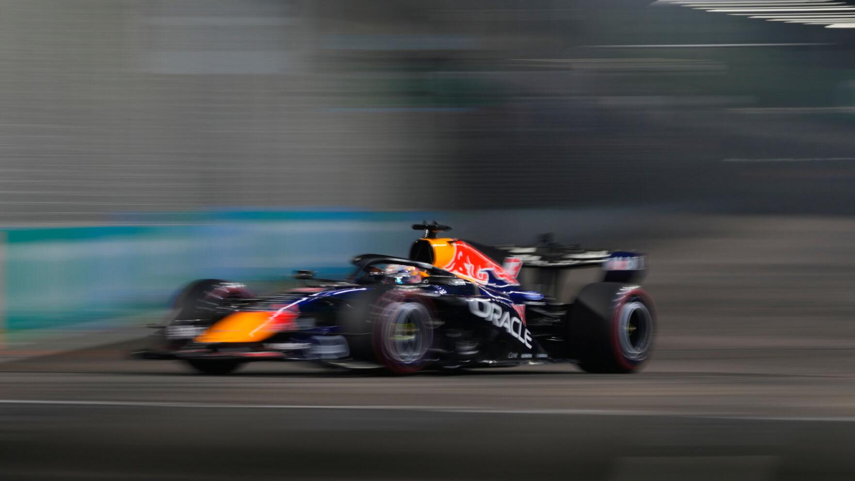 Singapore F1 GP Auto Racing