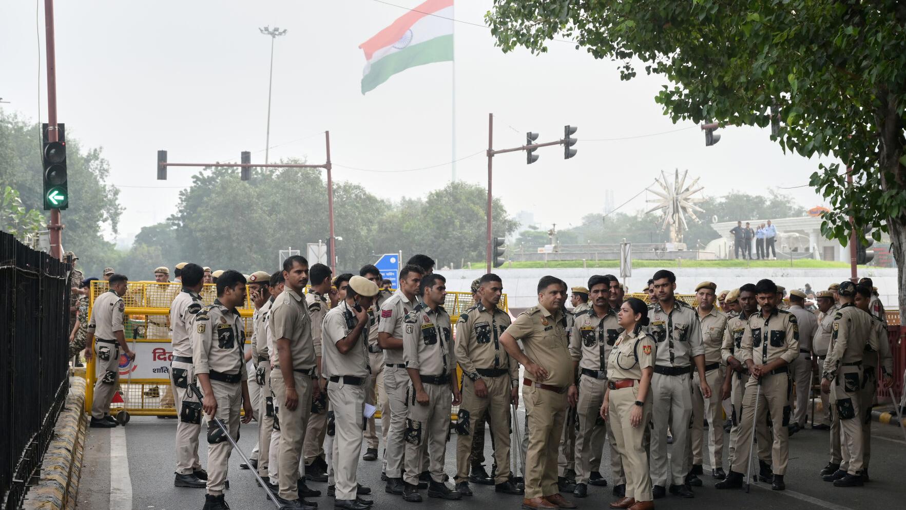 India Cockroach Protest