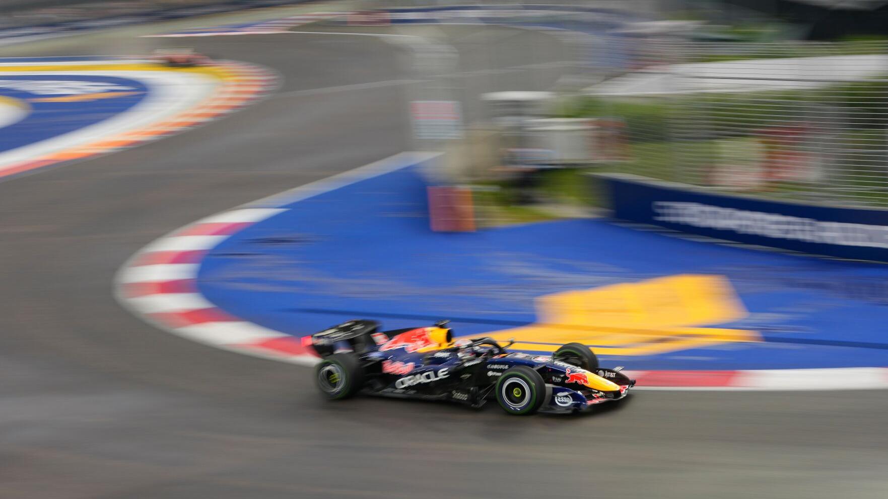 Singapore F1 GP Auto Racing
