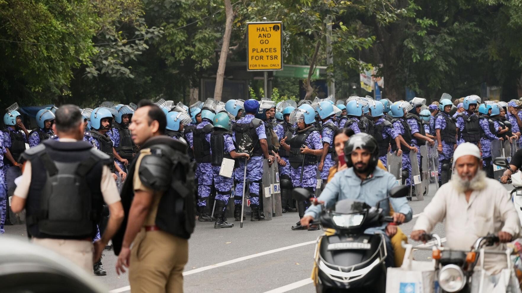 India Cockroach Protest